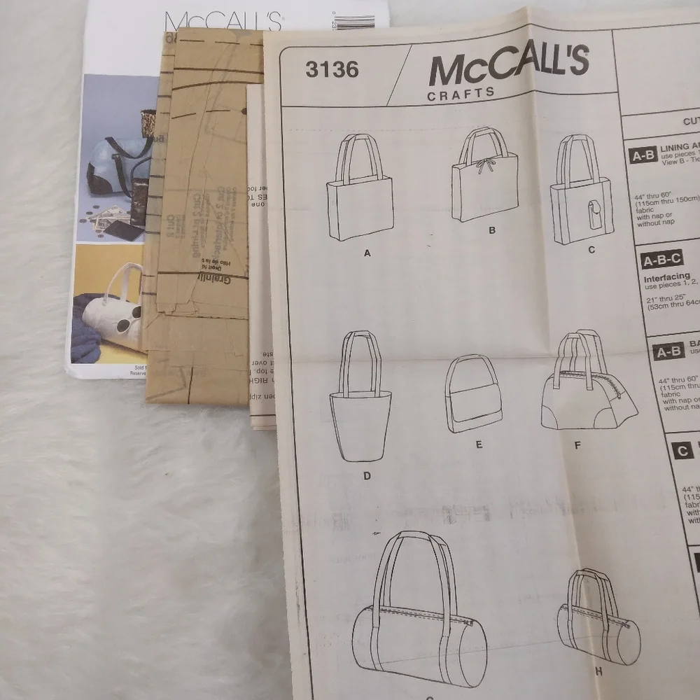 McCall's Fashion Accessories 3136 Bags in 7 styles